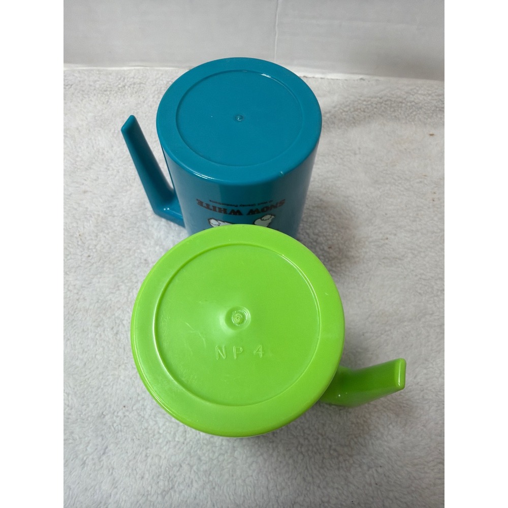 VTG Walt Disney Productions Plastic Melamine Mug Set Blue Green Snow White Doc - Picture 5 of 7